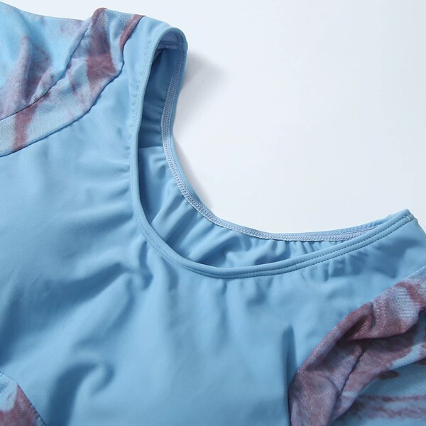 Új modell kétrészes női fürdőruha szögletes nyakkivágással