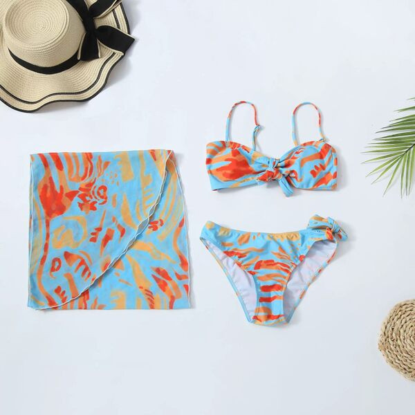 Női fürdőruha pántokkal - három részből áll