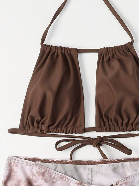 Női fürdőruha barna színben, pareóval