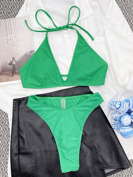 Két részből álló női fürdőruha új modellje - zöld színű