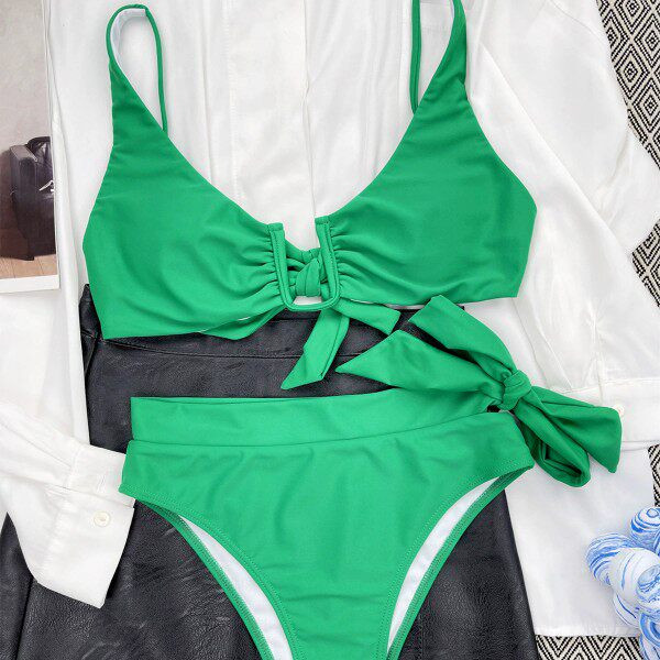 Stílusos női fürdőruha zöld színben