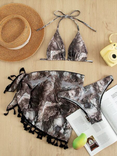 Női fürdőruha háromrészes bikinifelsőben, nyakkendővel és rátéttel ellátott sállal