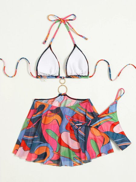 Modern kétrészes fürdőruha fém gyűrűkkel és rátéttel