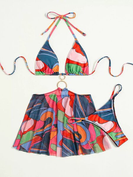 Modern kétrészes fürdőruha fém gyűrűkkel és rátéttel