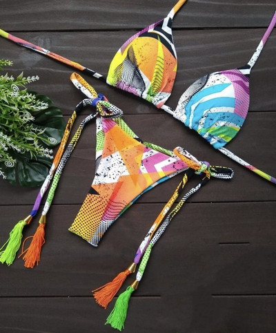 Új bojtos női fürdőruha modell - két részes