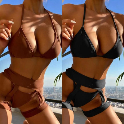 Costum de baie modern pentru femei cu top triunghiular - negru și maro