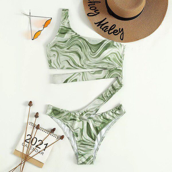 Moodne roheliste väljalõigetega ujumistrikoo