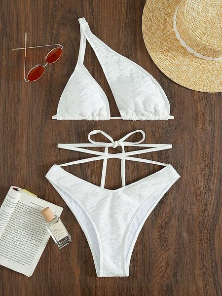 Uus valget värvi naiste ujumistrikoo mudel - kaheosaline