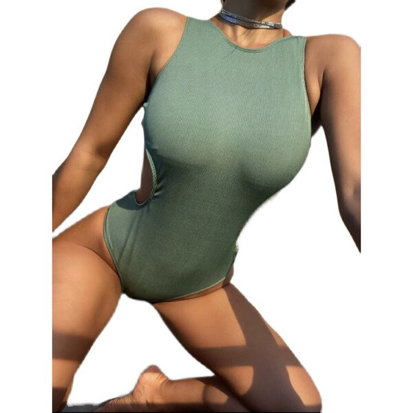 Uue mudeli täisujumistrikoo seljal ristrihmadega