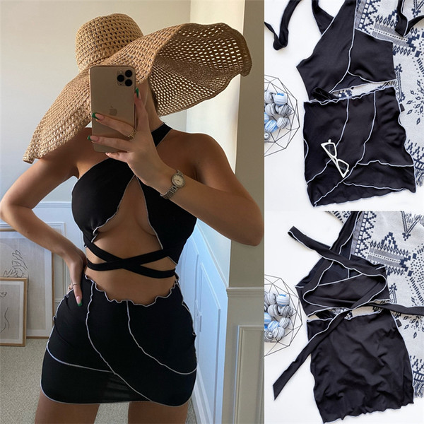 Stílusos, háromrészes női fürdőruha keresztpánttal