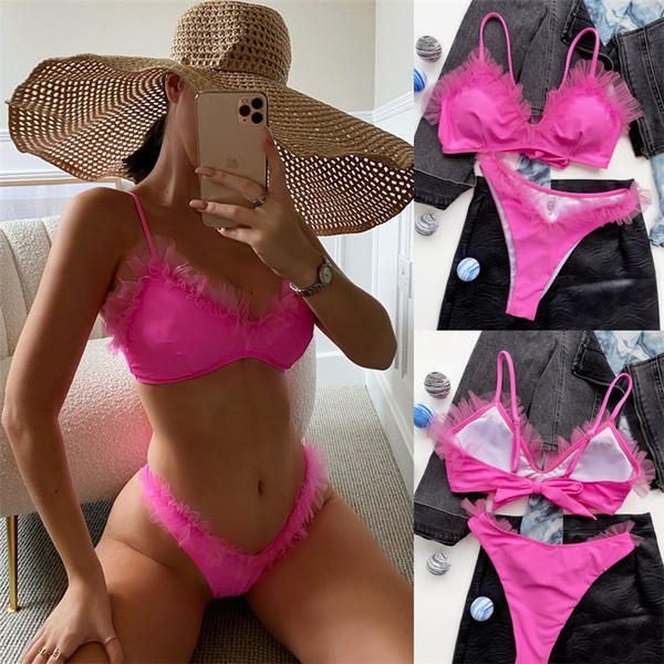 Moodne naiste ujumistrikoo roosa tülliga