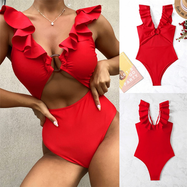 Divatos fürdőruha műanyag karikával és fürtökkel