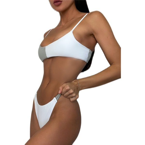 Új, kétrészes fürdőruha modell