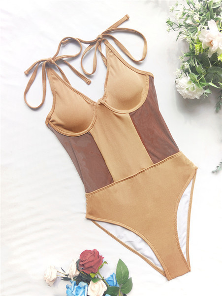 Terve naiste ujumistrikoo kõvade topsidega