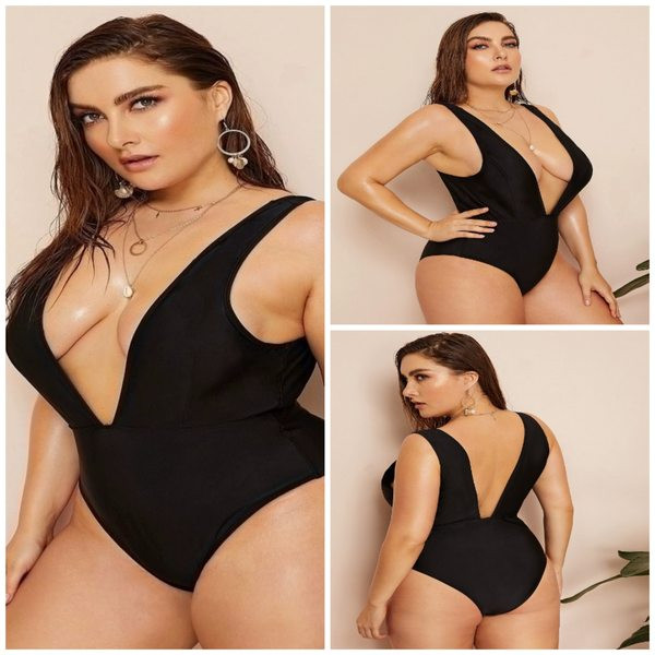 Divatos női fürdőruha V-nyakkal