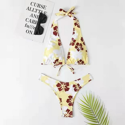 Kétrészes női fürdőruha nyakkendővel és virágmotívumokkal
