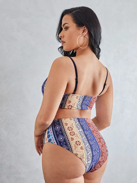 Női fürdőruha színű öltöny vékony pánttal - három színben