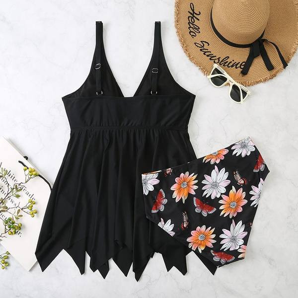 Kétrészes női fürdőruha virágos motívumokkal, V-nyakkal