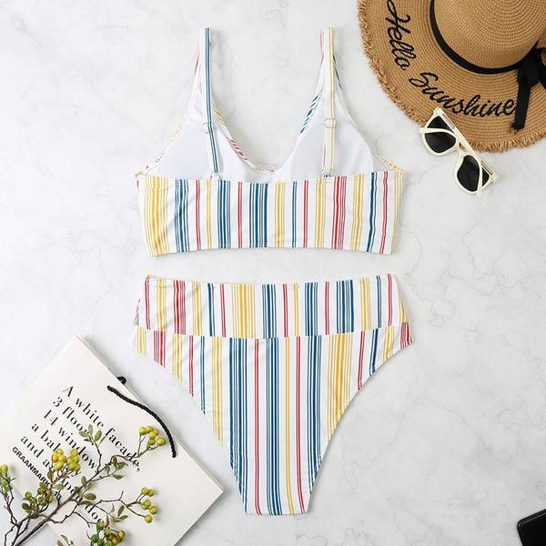 Modern kétrészes fürdőruha állítható pántokkal nőknek
