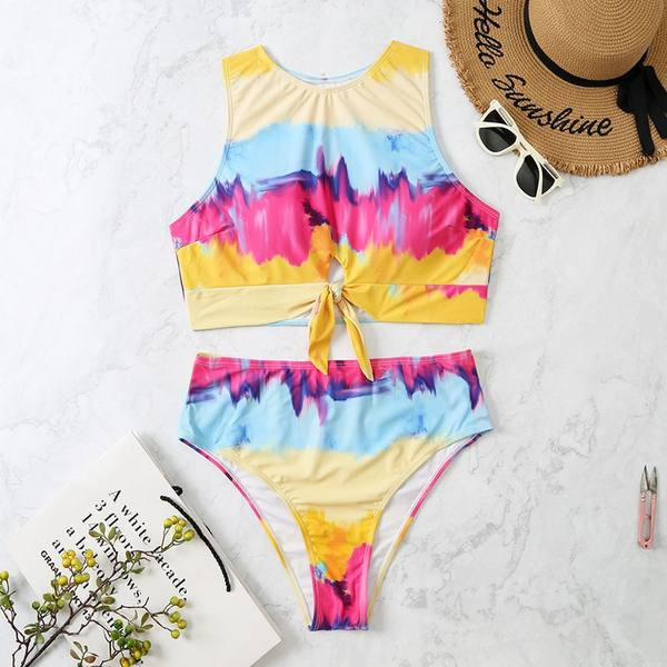 Stílusos kétrészes fürdőruha rátéttel nőknek