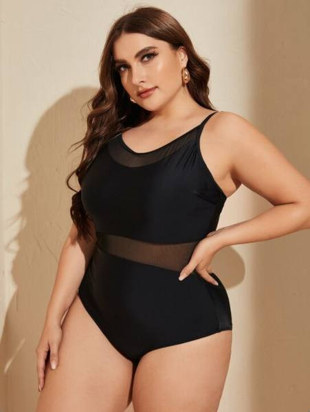 Terve naiste ujumistrikoo õhukeste rihmade ja tülliga