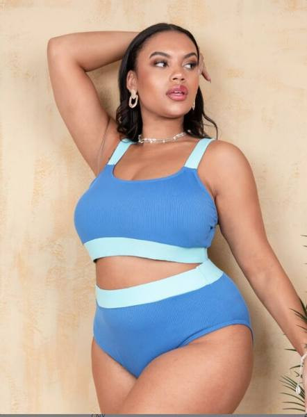 Sinist värvi naiste ujumistrikoo