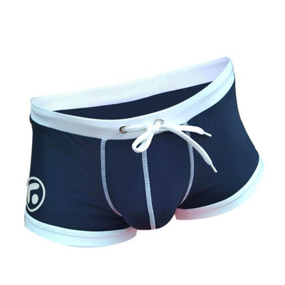 Férfi úszó boxer nyakkendővel