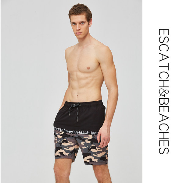 Meeste lipsude ja aplikatsiooniga rannapüksid