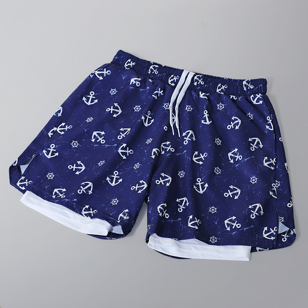 Aplikatsiooniga randa sobivad meeste lühikesed püksid