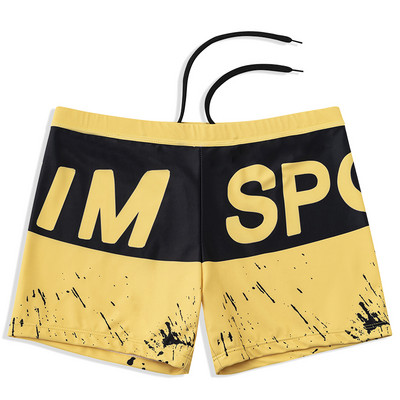 Alkalmi férfi rövidnadrág színes rátéttel és nyakkendővel