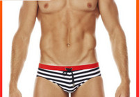 Triibuline lipsudega meeste ujumistrikoo