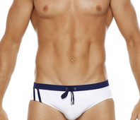 Mitmes värvitoonis lipsudega meeste ujumistrikoo tüüpi püksikud