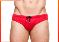 Meeste lipsudega ujumistrikoo - nelja värvi