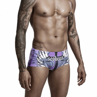 Moodsad aplikatsiooni ja pealdisega meeste ujumisriided