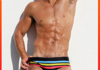 Kiiresti kuivavast kangast ujumistrikoo meestele