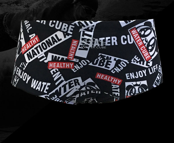 Värvilise mustriga meeste ujumistrikoo