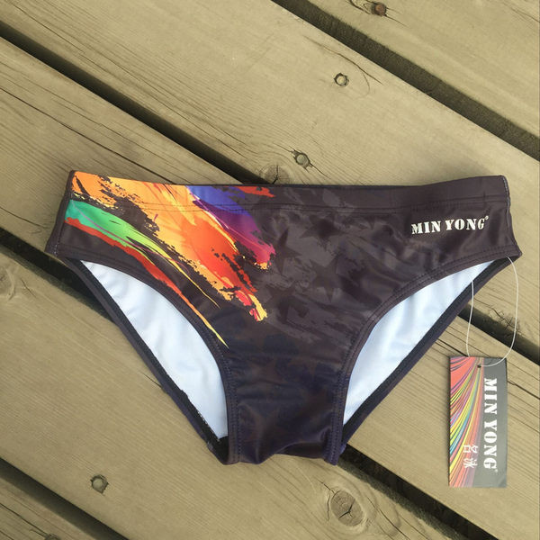 Ανδρικά μαγιό με έγχρωμη στάμπα