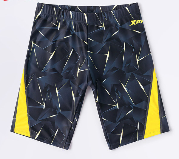 Kiiresti kuivav mustriga ujumistrikoo meestele