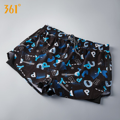 Férfi strandnadrág rátéttel és nyakkendővel