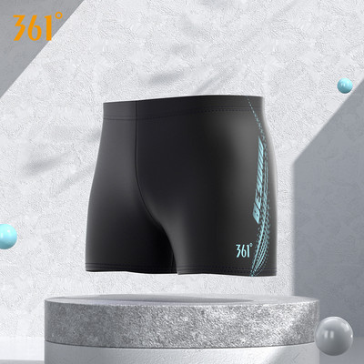 Gyorsan száradó anyagból készült férfi fürdőruha felirattal