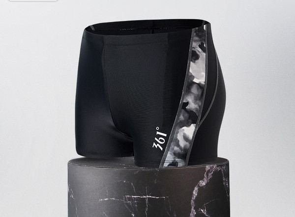 Ανδρικό μαγιό σε μαύρο χρώμα