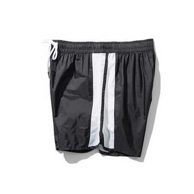 Φαρδύ ανδρικό μαγιό από ύφασμα που στεγνώνει γρήγορα με κορδόνια