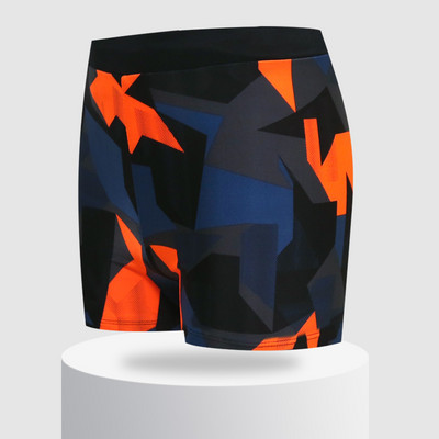 Värvilise mustriga meeste rannabokserid