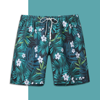 Σορτς παραλίας με πολύχρωμο σχέδιο