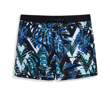 Värvilise mustriga rannabokserid