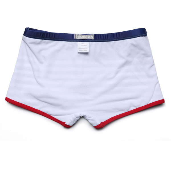 Meeste ujumistrikoo uus mudel aplikatsiooni ja lipsudega