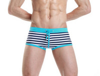 Triibuline lipsudega ujumistrikoo - nelja värvi