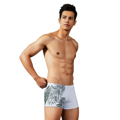 Meeste liibuvad aplikatsiooniga ujumistrikoo tüüpi bokserid