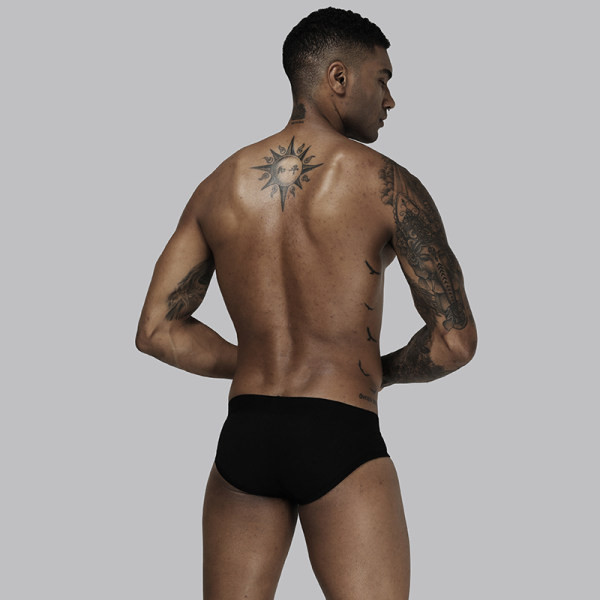 Uus mustriga elastsete meeste püksikute mudel