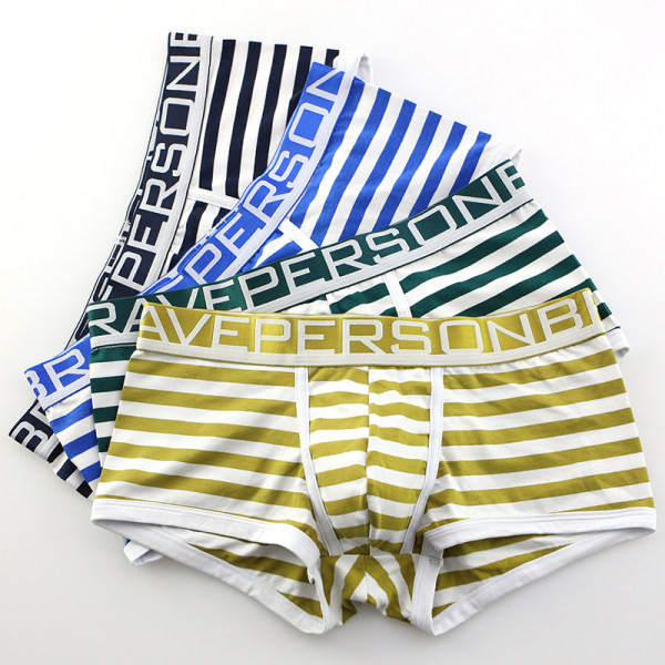 Meeste triibulised bokserid elastse ja tikitud kirjaga